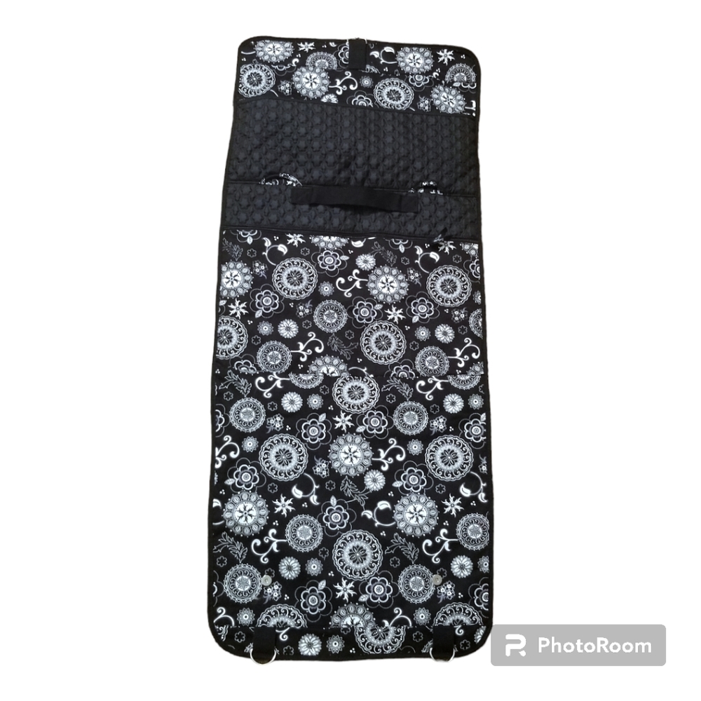 Thirty-one garment bag black white